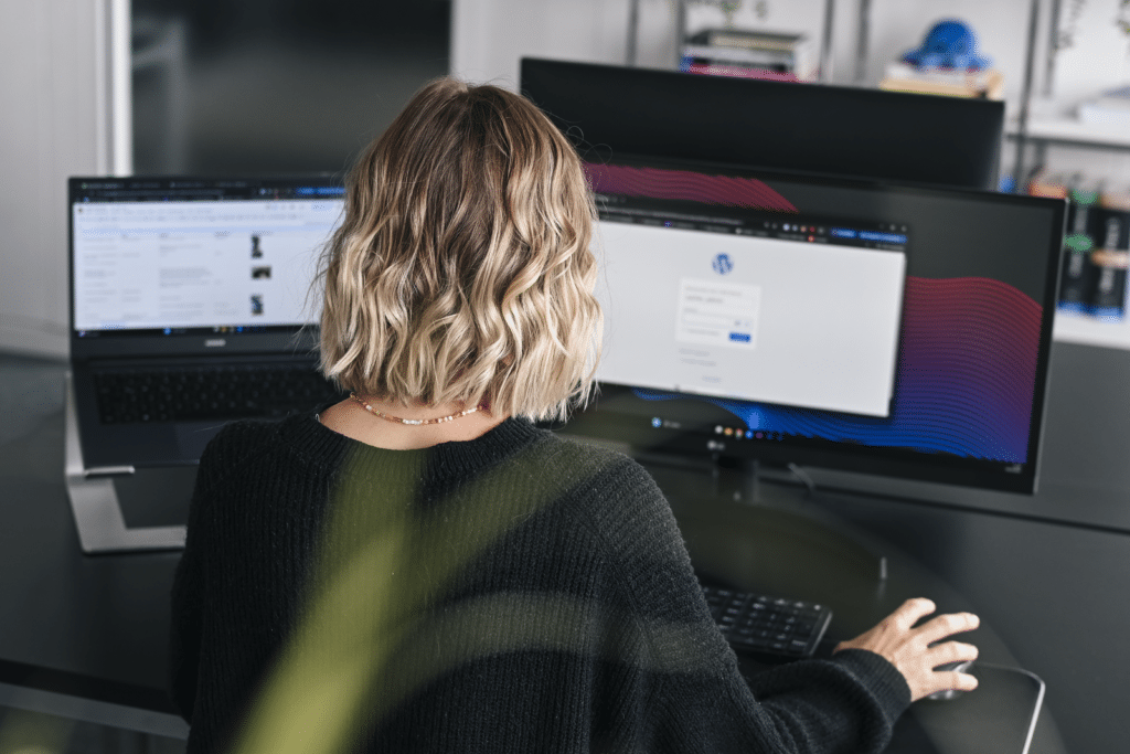 Webdesign Agentur aus Bielefeld | Bildschirmarbeit
